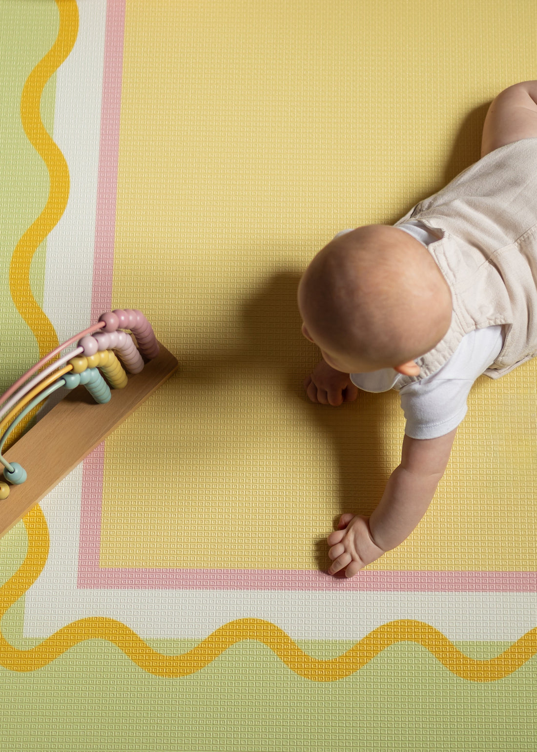 Colourful play mat 