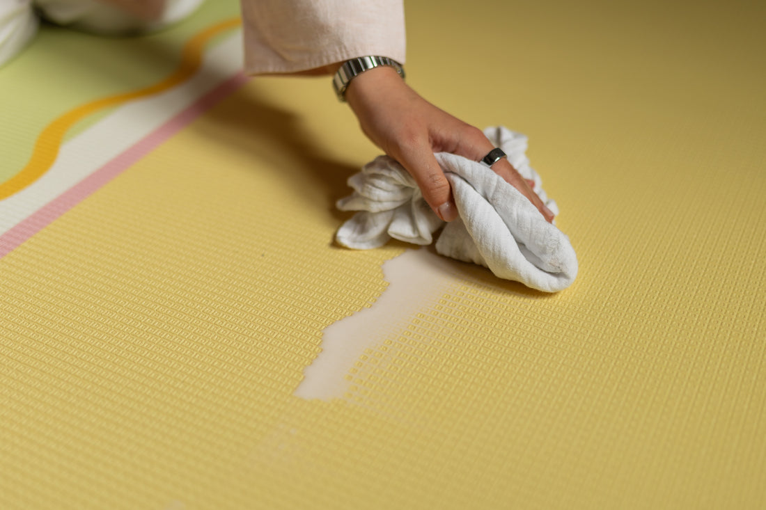 The wipeable printed surface in use